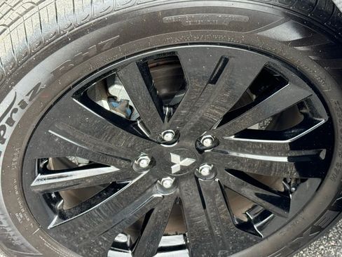 Used 2025 Mitsubishi Outlander Sport AWD image 4