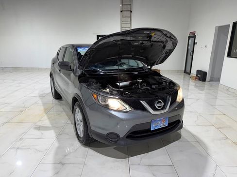 Used 2017 Nissan Rogue Sport S w/ S Appearance Package FWD image 5