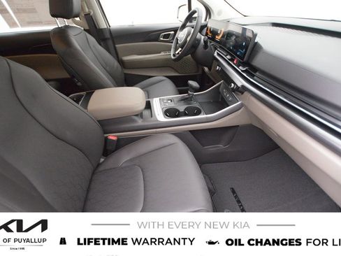 New 2026 Kia Carnival LXS image 16