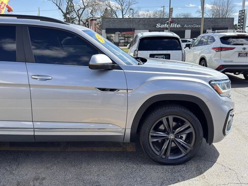 Used 2021 Volkswagen Atlas SE w/ Panoramic Sunroof Package image 14