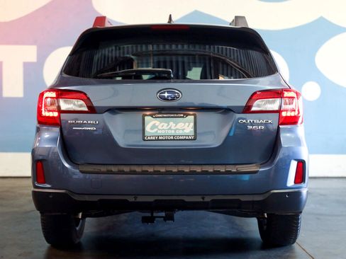 Used 2017 Subaru Outback 3.6R Limited image 28