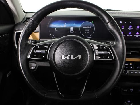 Used 2024 Kia Seltos SX w/ SX Sunroof Package AWD/4WD image 10