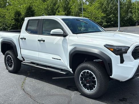 New 2026 Toyota Tacoma TRD Off-Road AWD/4WD image 30