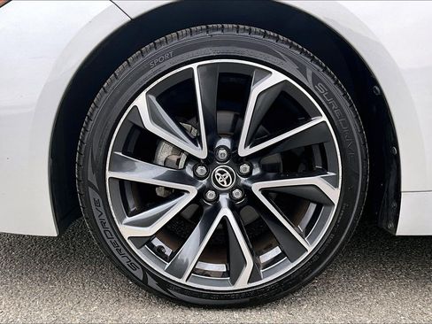 Used 2020 Toyota Corolla SE w/ Carpet Mat Package (TMS) image 9