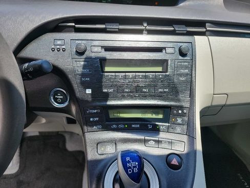 Used 2010 Toyota Prius Three FWD image 19