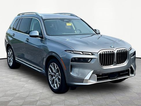 Used 2024 BMW X7 xDrive40i w/ Premium Package AWD/4WD image 3