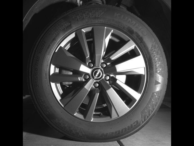 Used 2023 Nissan Pathfinder SV w/ SV Premium Package AWD/4WD image 10