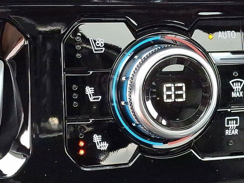 New 2026 GMC Sierra 1500 Denali w/ Denali Reserve Package image 17