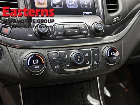 Used 2018 Chevrolet Impala LT w/ LT Leather Package FWD image 20