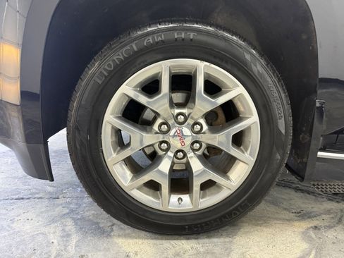 Used 2018 GMC Yukon SLT image 28