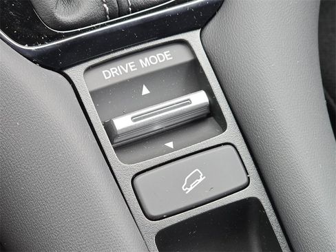 New 2026 Honda HR-V LX image 7