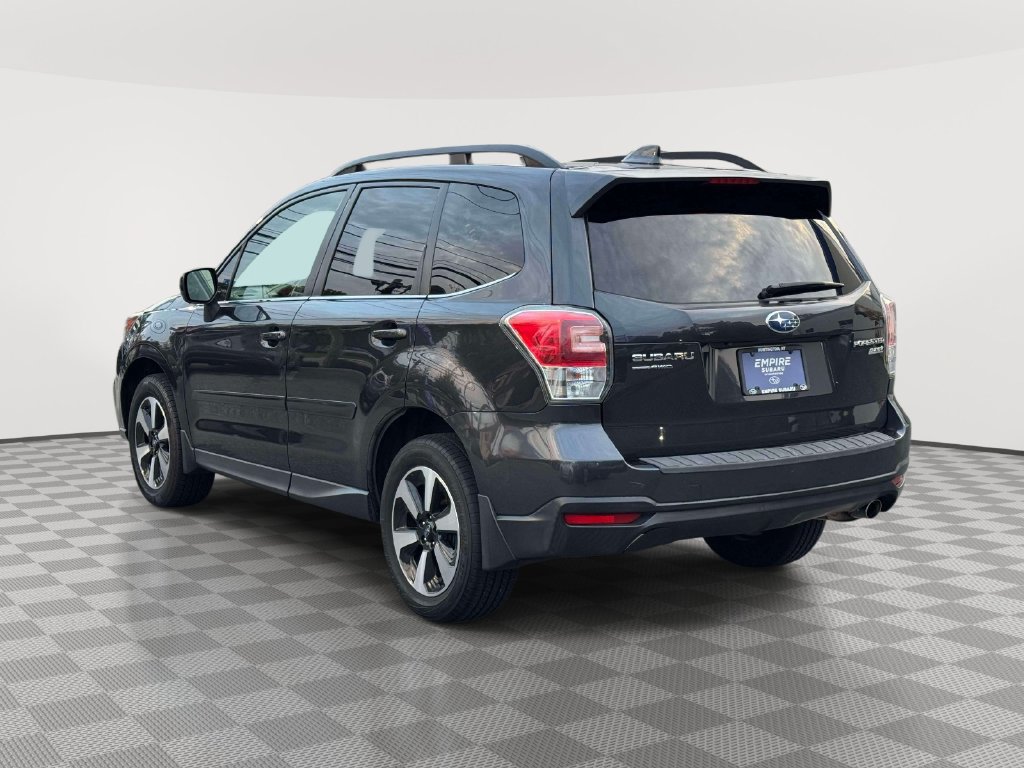 Used 2017 Subaru Forester 2.5i Limited AWD/4WD image 6