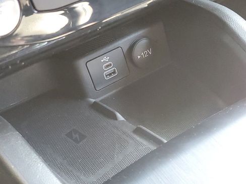 Certified 2025 Ford Escape Platinum AWD/4WD image 23