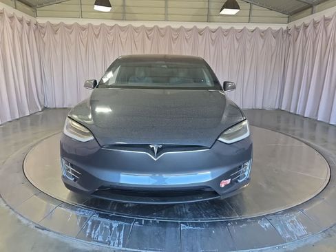 Used 2016 Tesla Model X 75D image 9