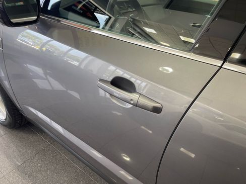 Used 2021 Jaguar E-PACE SE AWD/4WD image 13