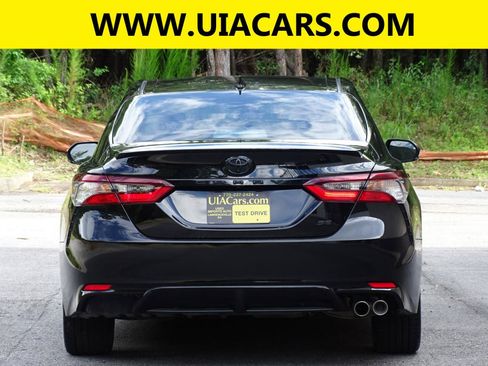 Used 2024 Toyota Camry SE FWD image 7