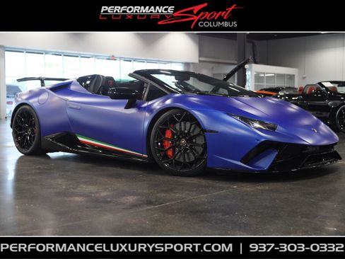 Used 2019 Lamborghini Huracan Performante AWD/4WD image 1