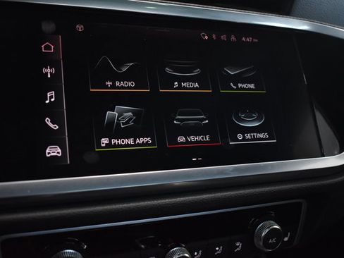 Used 2022 Audi Q3 2.0T Premium image 17