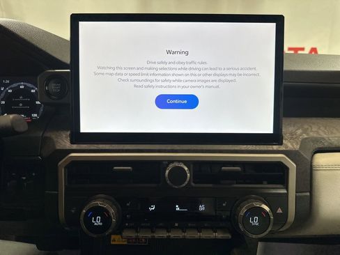 Used 2024 Toyota Tacoma Limited w/ Limited Package (LT) image 30