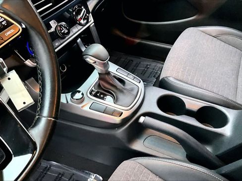 Used 2021 Kia Seltos S image 15