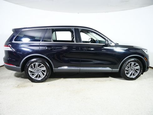 Used 2023 Lincoln Aviator AWD image 8