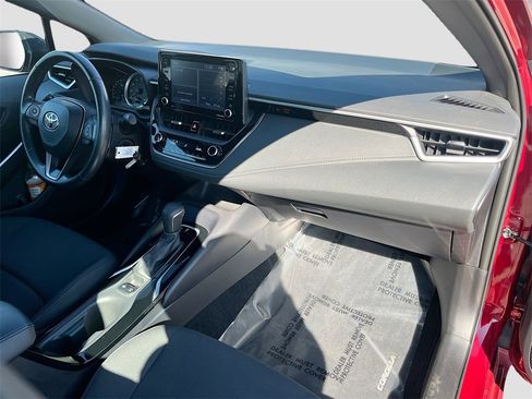 Used 2022 Toyota Corolla SE image 26
