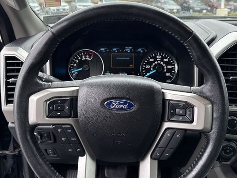Used 2020 Ford F150 Lariat image 9