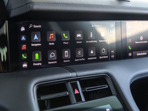 Used 2024 Porsche Taycan GTS image 27