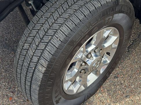 Used 2024 RAM 3500 Laramie AWD/4WD image 30