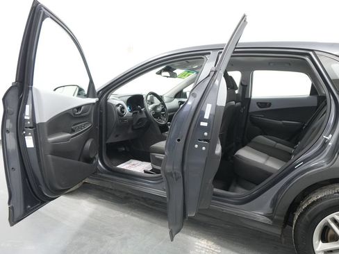Used 2020 Hyundai Kona SE AWD/4WD image 17