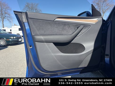 Used 2024 Tesla Model Y Long Range image 9