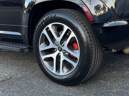 Used 2021 Land Rover Defender 110 X image 24