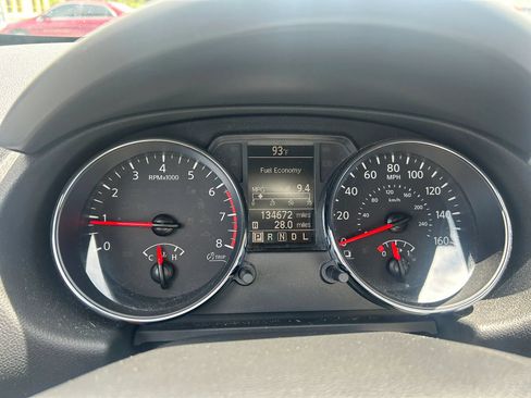 Used 2012 Nissan Rogue SV AWD/4WD image 28