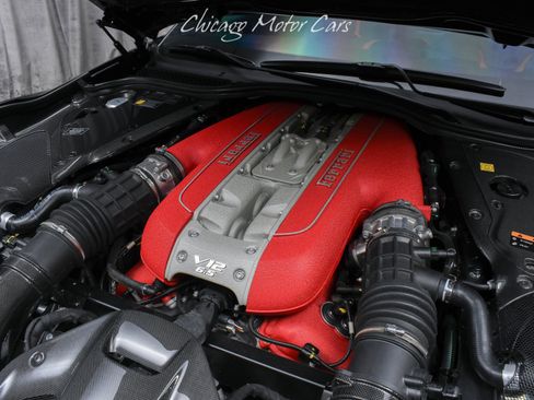 Used 2023 Ferrari 812 GTS RWD image 32