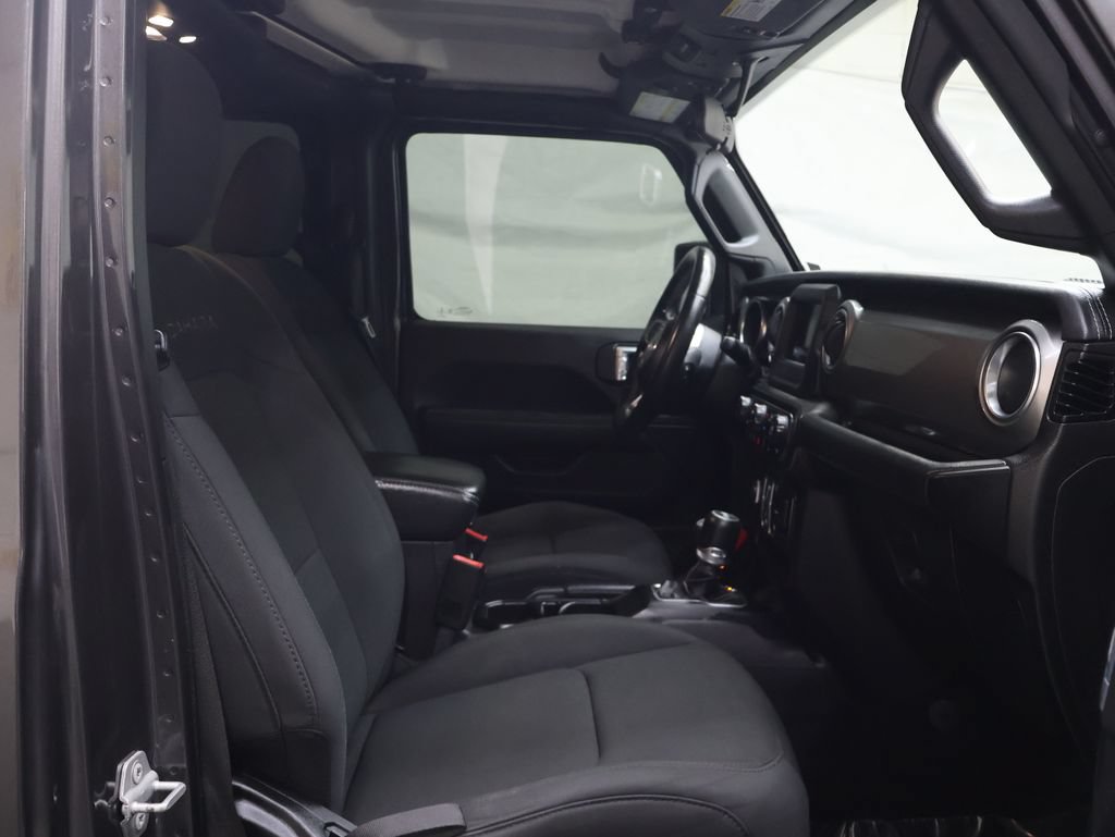Used 2021 Jeep Wrangler Unlimited Sahara AWD/4WD image 10