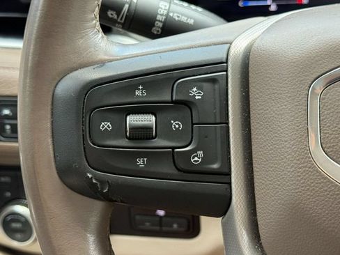 Used 2022 GMC Yukon Denali w/ Denali Ultimate Package AWD/4WD image 26