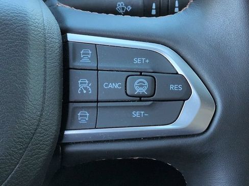 Certified 2022 Jeep Compass Limited w/ (RED) Package AWD/4WD image 33