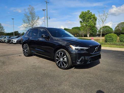 Used 2024 Volvo XC60 B5 Plus w/ Protection Package Premier AWD/4WD image 3