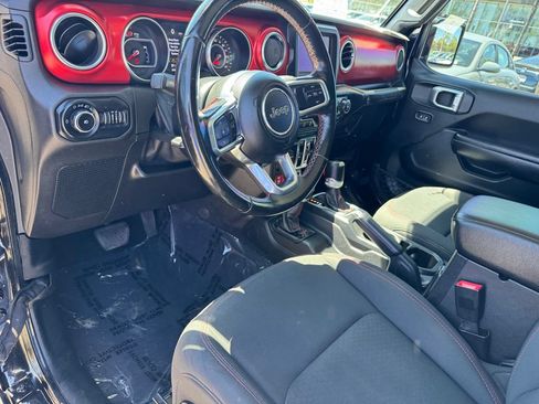 Used 2020 Jeep Wrangler Unlimited Rubicon AWD/4WD image 14