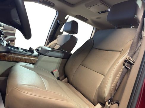 Used 2017 Chevrolet Tahoe Premier AWD/4WD image 16