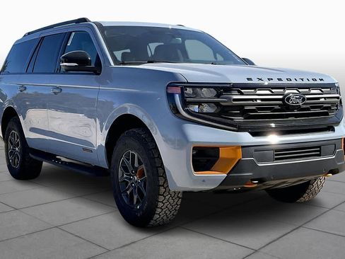 New 2026 Ford Expedition Tremor image 2