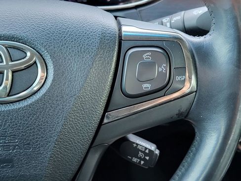 Used 2013 Toyota Avalon Limited image 26