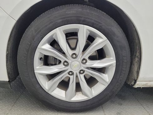 Used 2020 Chevrolet Malibu LT FWD image 31
