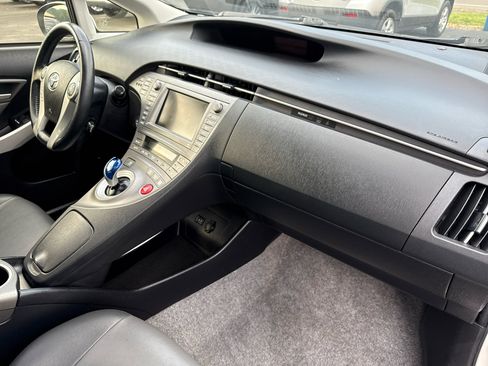 Used 2015 Toyota Prius Persona Series image 21