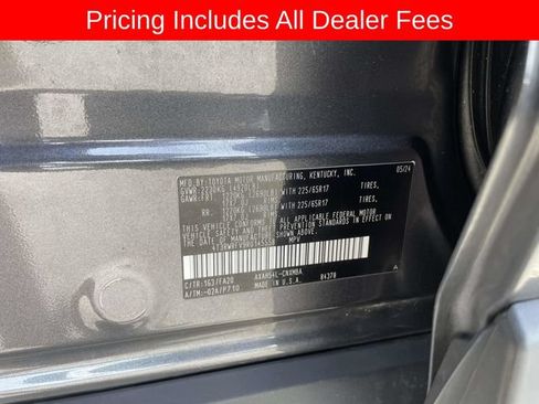 Used 2024 Toyota RAV4 XLE AWD/4WD image 35