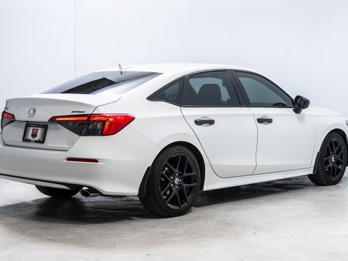 Used 2024 Honda Civic Sport image 7