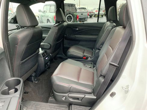 Used 2022 Honda Pilot Black Edition image 7