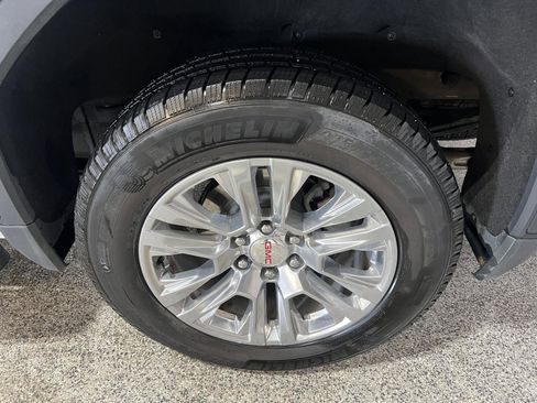 Used 2023 GMC Sierra 1500 Denali w/ Technology Package AWD/4WD image 29