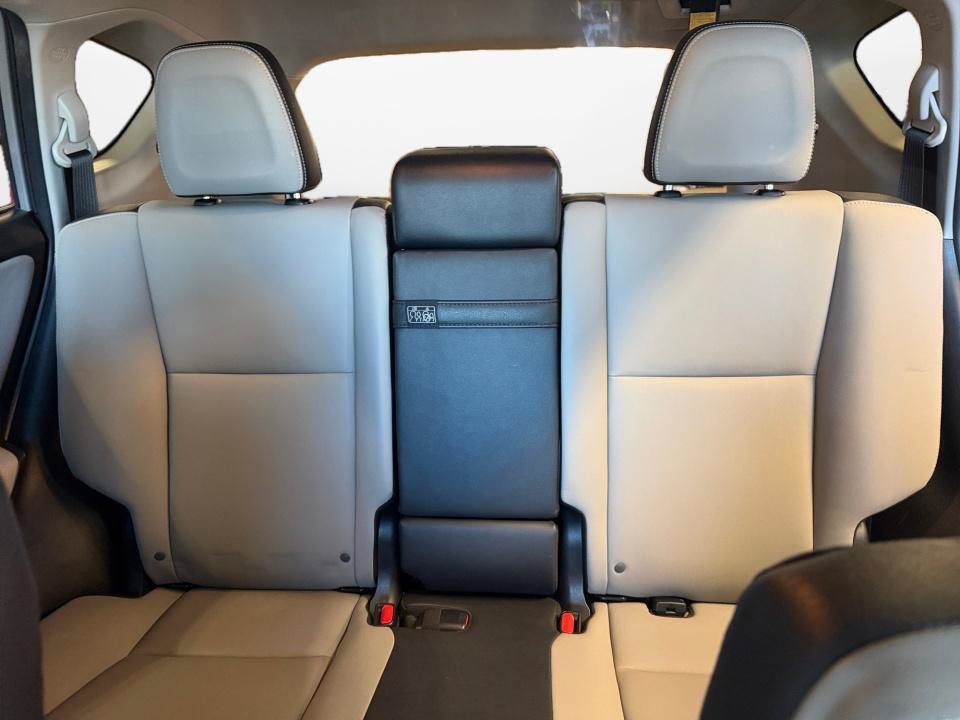 Certified 2017 Toyota RAV4 Limited w/ Carpet Mat Package AWD/4WD image 15