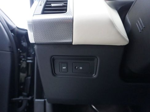 Used 2019 Land Rover Range Rover Sport HST image 34